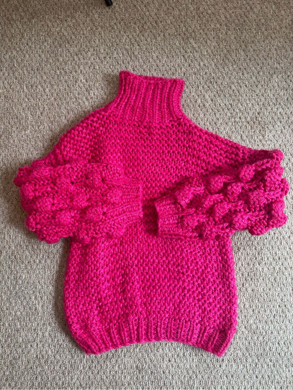 Chunky Bubble-Sleeve Turtleneck Sweater - Hot Pink